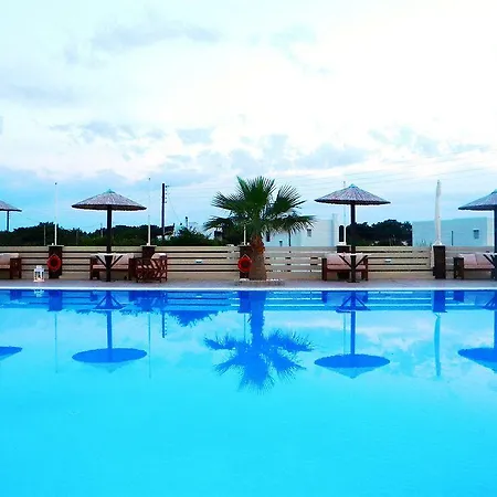 Отель Glaros Naxos City