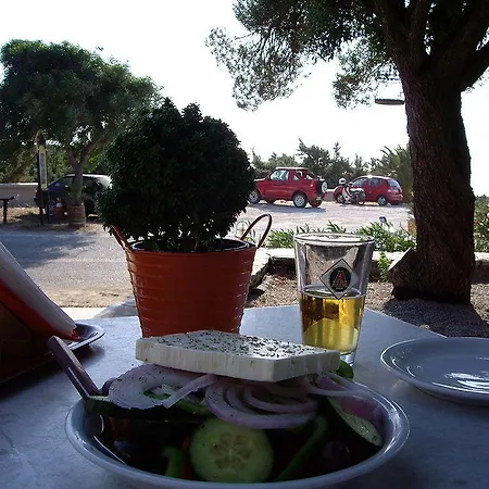Отель Glaros Naxos City